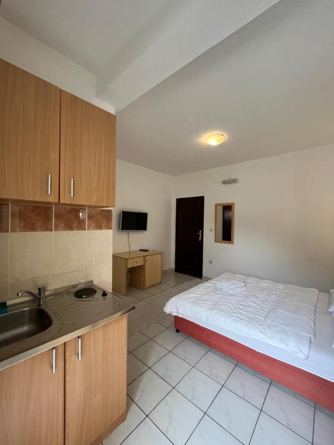 Studio Apartments Kul Budva Eksteriør bilde